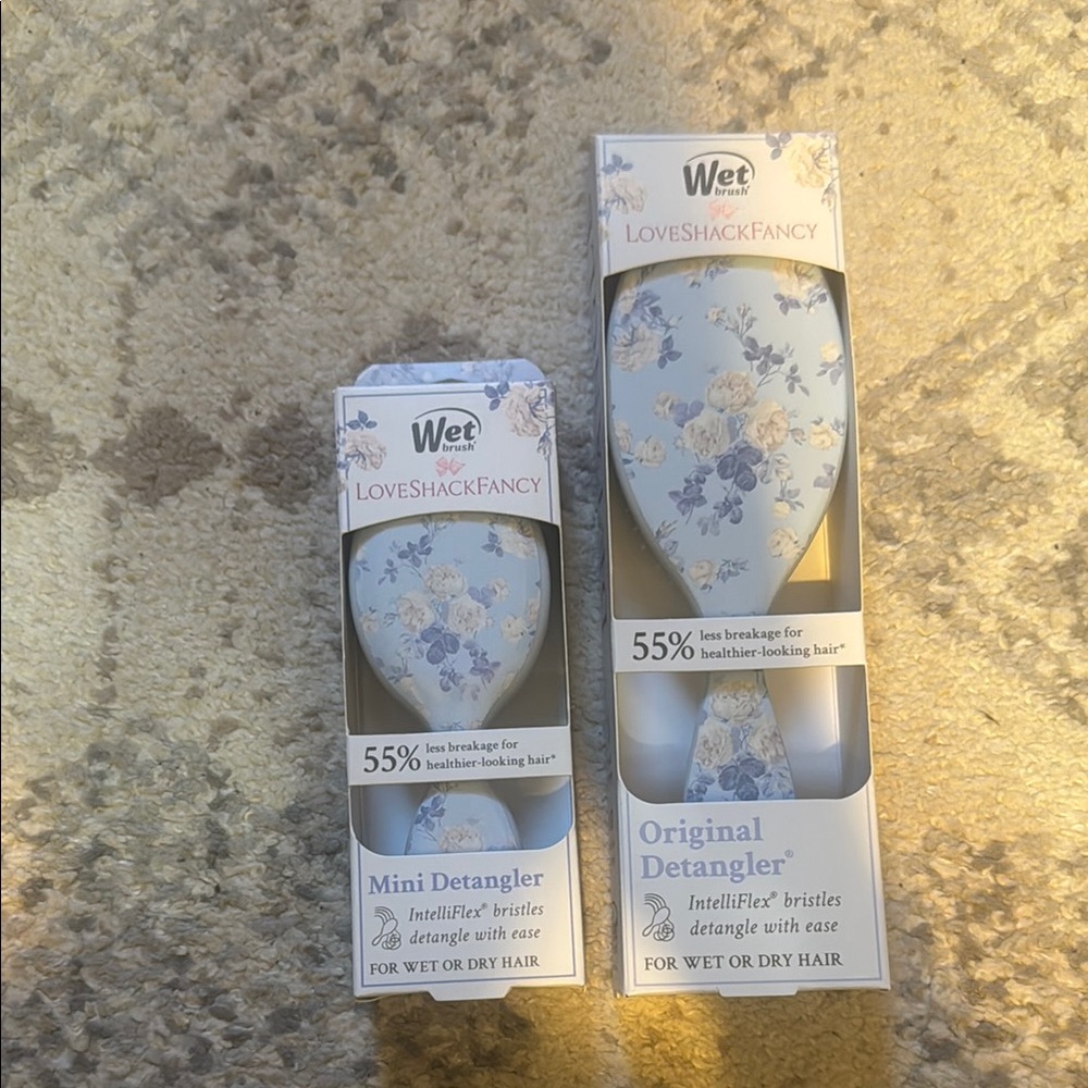 LoveShackFancy Blue Floral Detangler Set